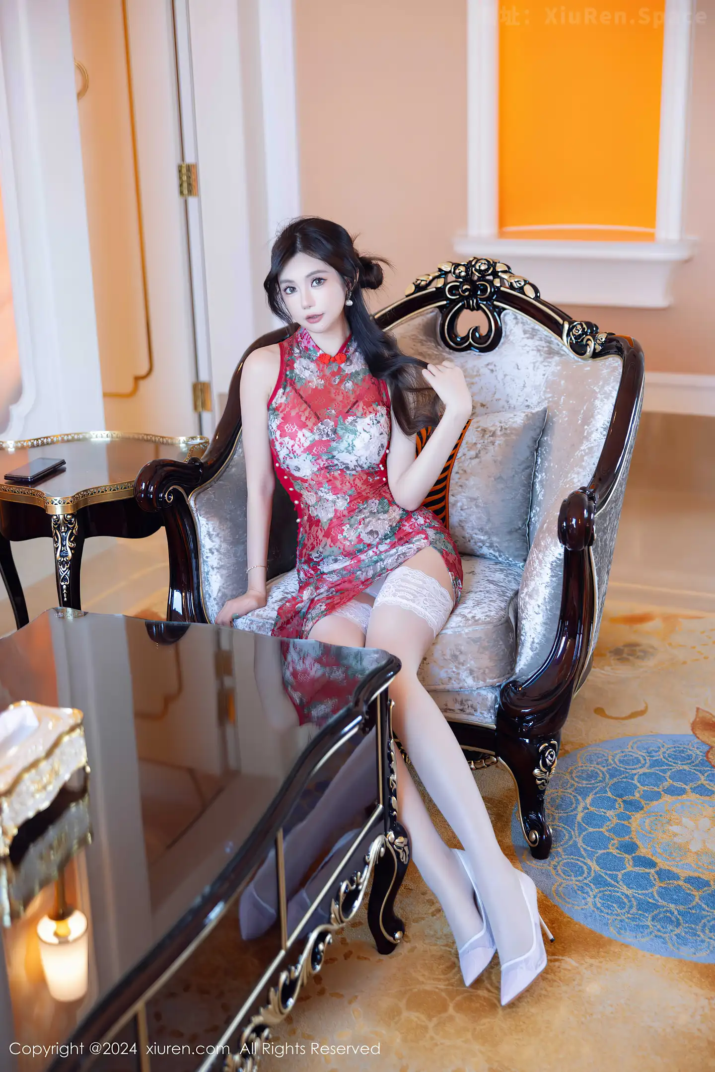 图片[3]-[XiuRen秀人网] VOL.9529 女神绮里嘉ula性感红色旗袍露白色内衣配白丝袜秀曼妙身姿诱惑写真80P-秀人网官方网站